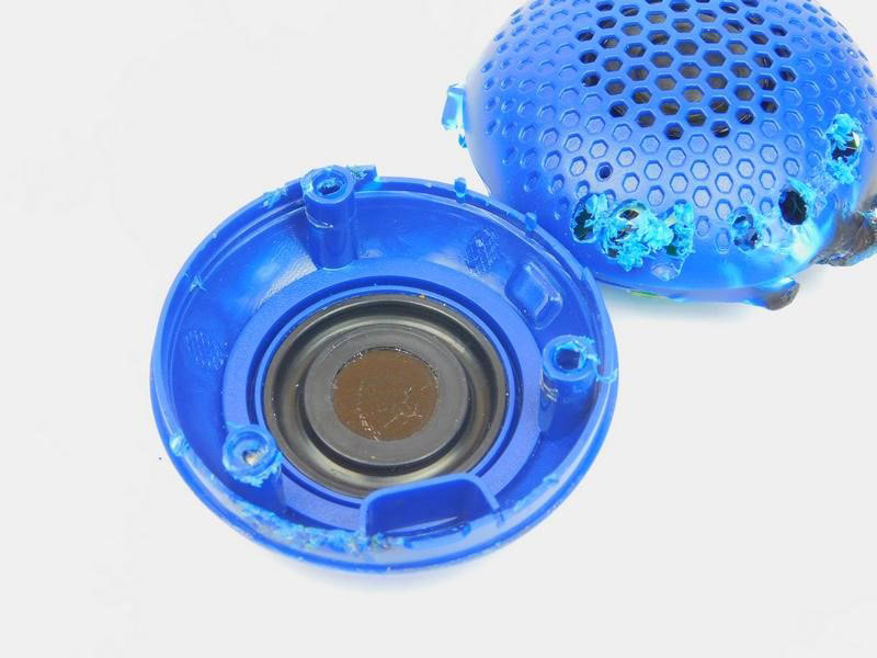 Turns out that there is a false speaker!